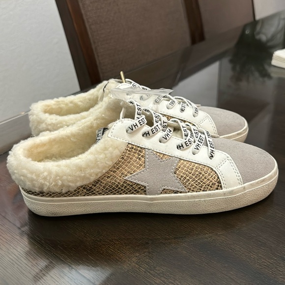 Vintage Havana Shoes - Vintage Havana slip on sneakers size 7.5